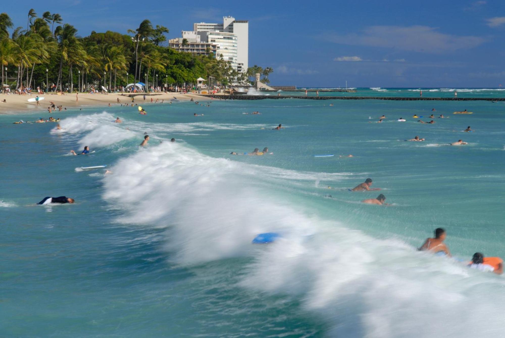 Aloha Vibes With Ocean Views, Near Beach & Parking! 檀香山 外观 照片